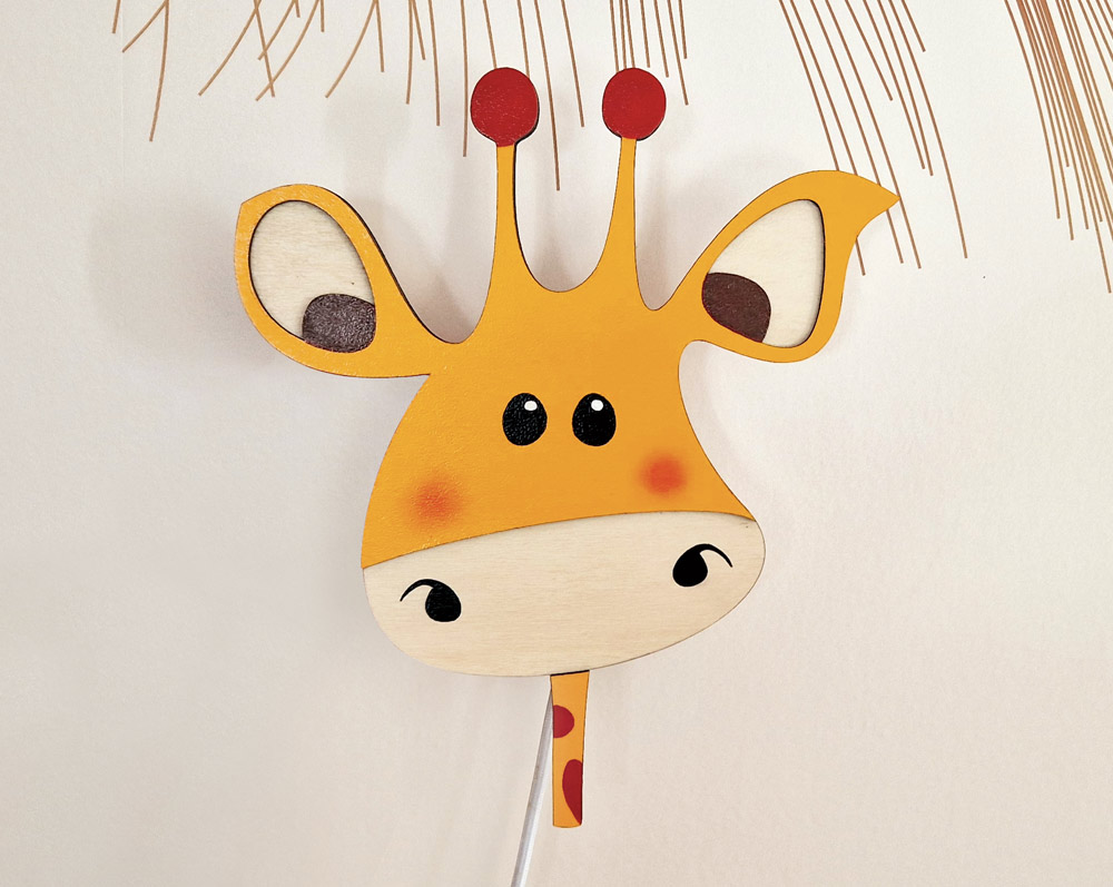 Lampe veilleuse girafe en bois