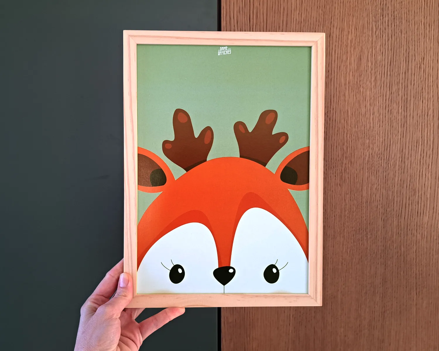 illustration faon decoration chambre bebe foret