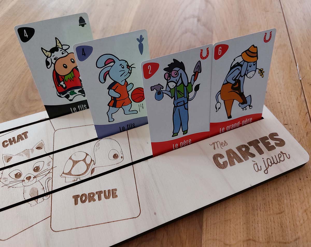 support-cartes-a-jouer-bois