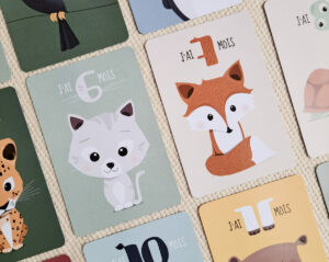 cartes-etape-bebe-personnalisees-support-bois