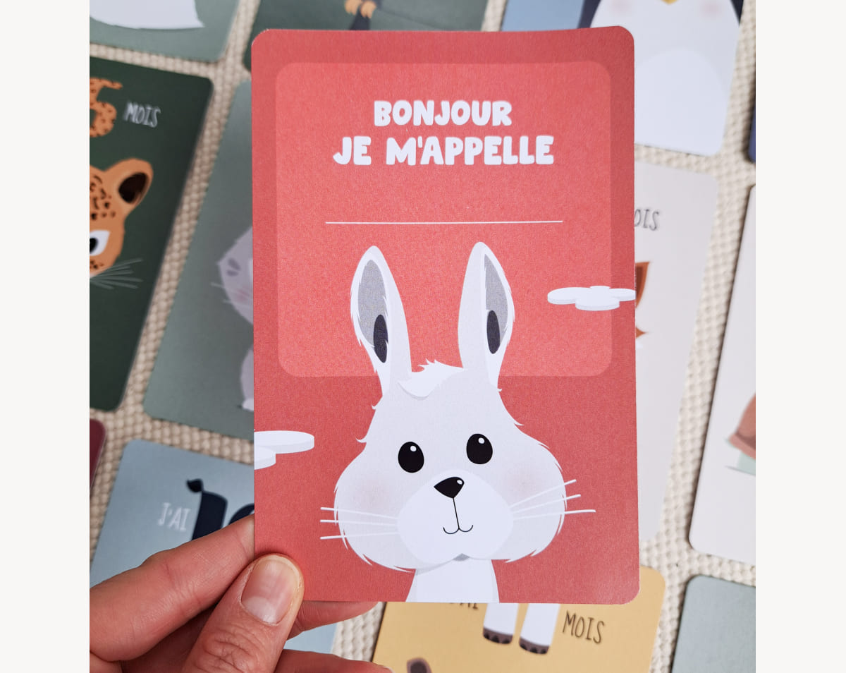 cartes-etape-bebe-personnalisees-support-bois