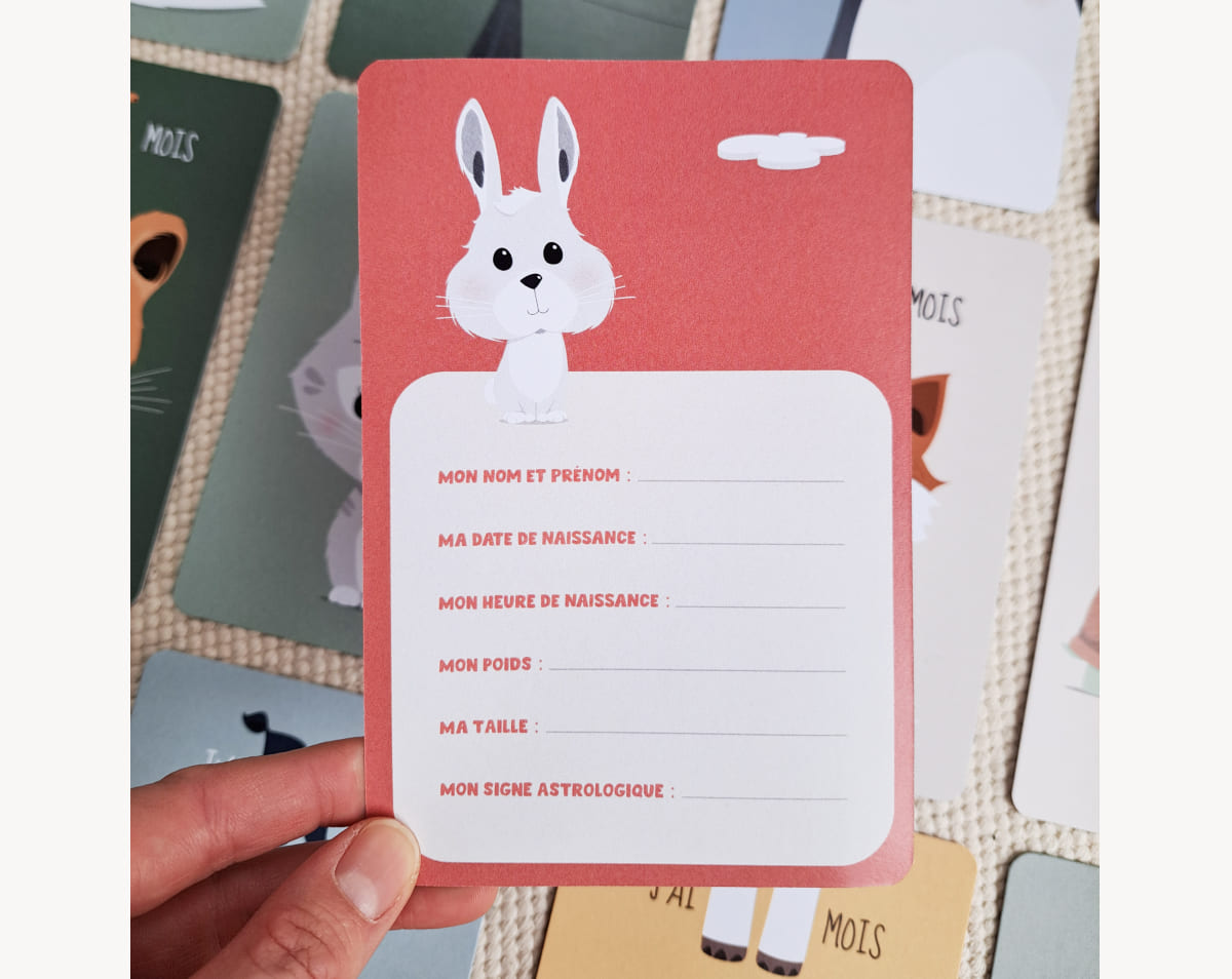 cartes-etape-bebe-personnalisees-support-bois
