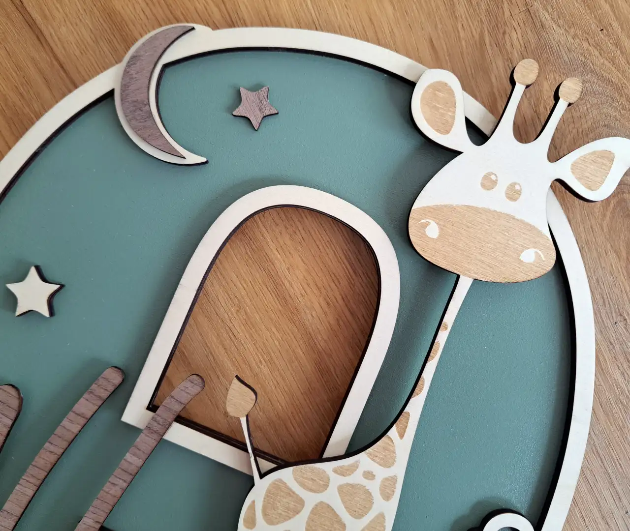 lettre-bois-personnalisee-girafe